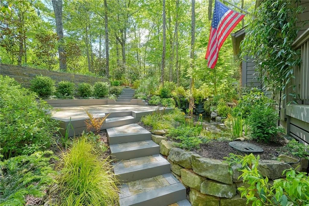 Photo of 230 Chestnut Rise Trail