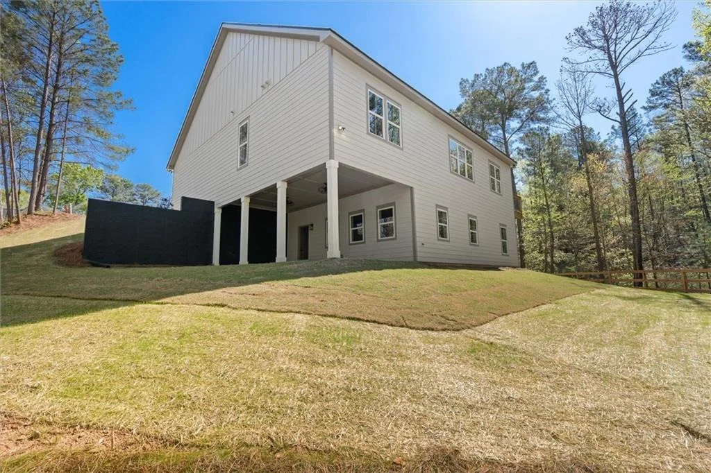 Photo of 327 Crest Pointe S