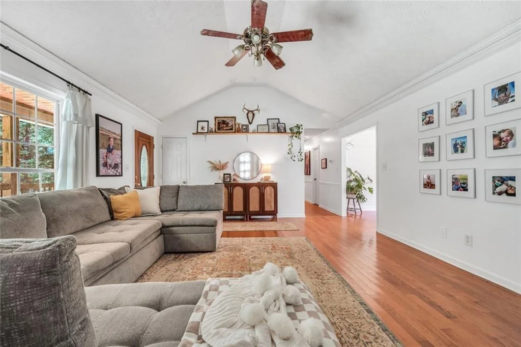 Photo of 2182 Leguin Mill Road