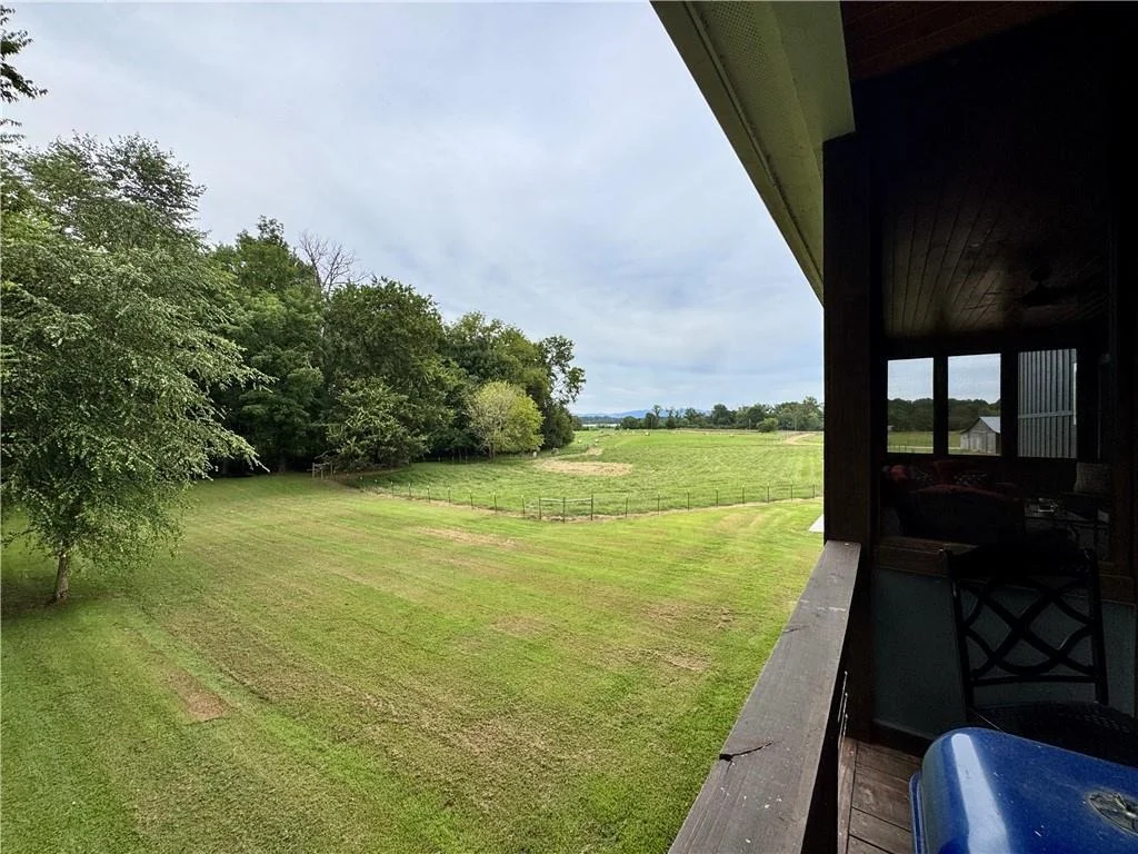 Photo of 250 Hook Road NE