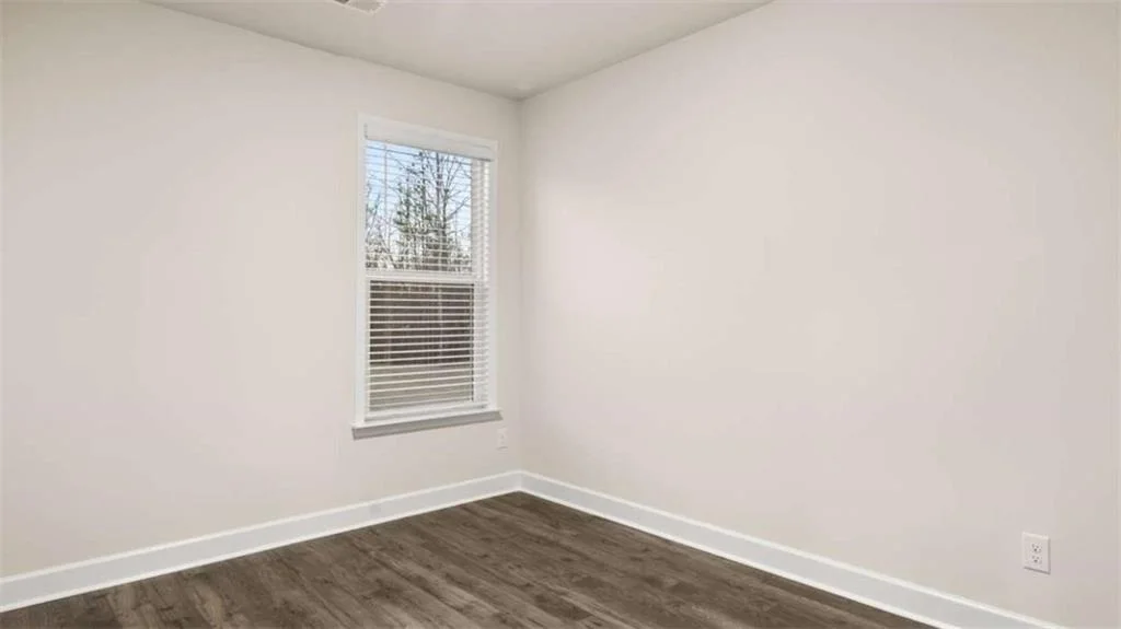 Photo of 490 Beachview Road