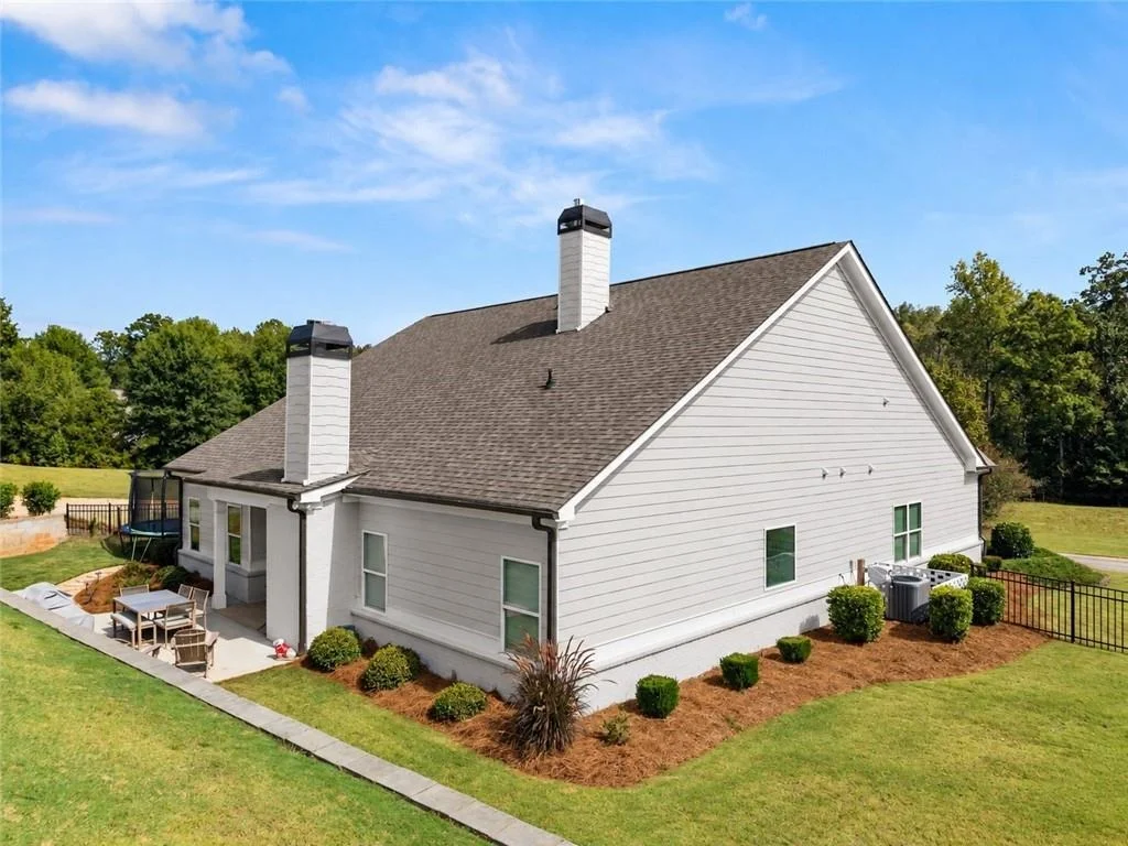 Photo of 5700 Meadow View Drive