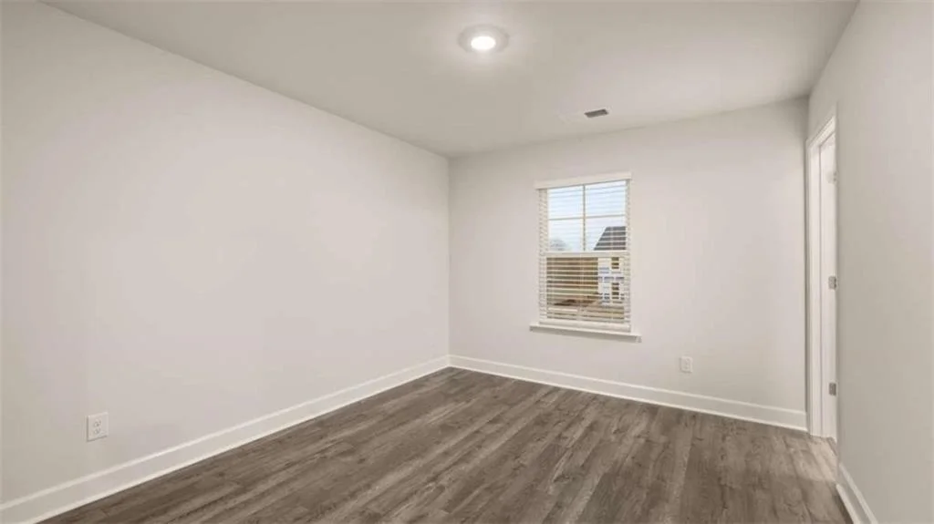 Photo of 490 Beachview Road