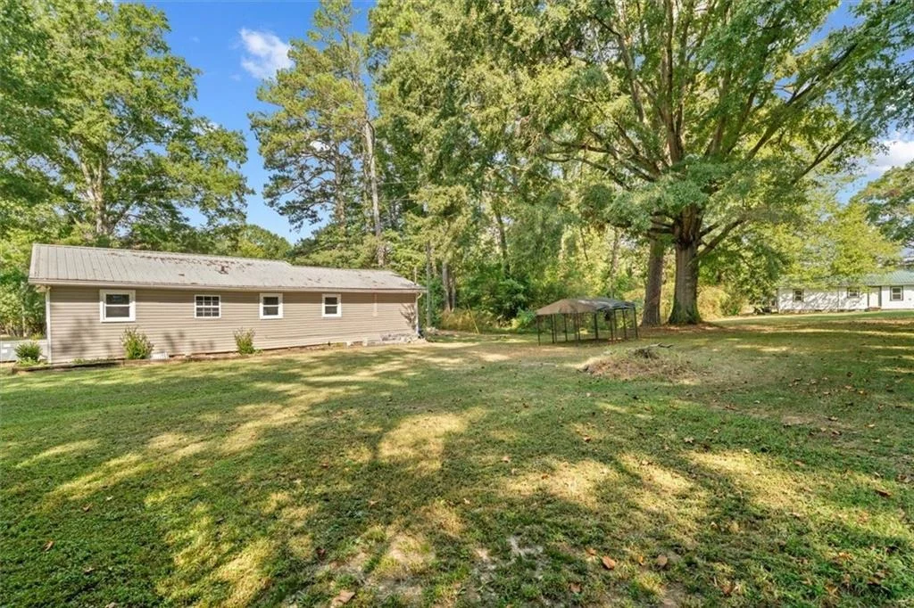 Photo of 163 Ben Putnam Road