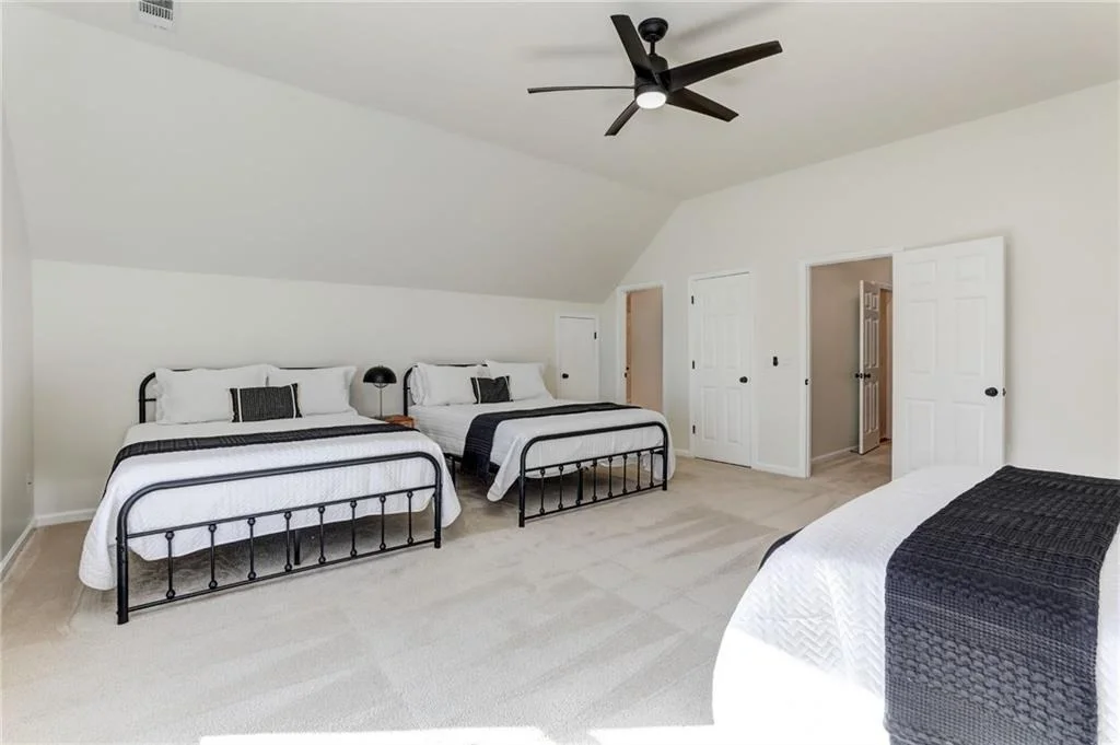 Photo of 1492 Mcelroy Mountain Drive