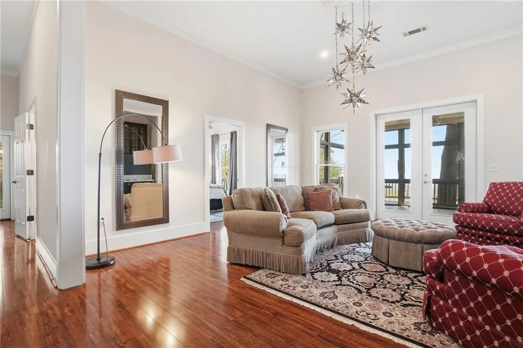 Photo of 1021 Falcon Heights