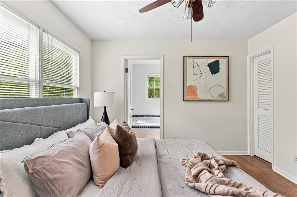 Photo of 3194 Isoline Way SE