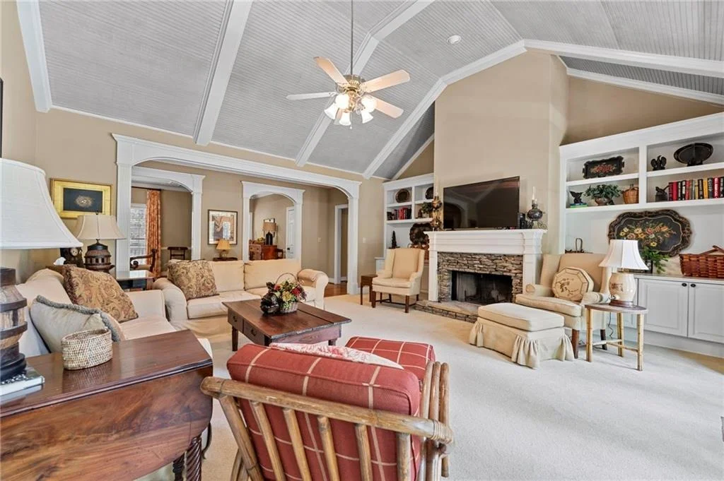Photo of 87 Pine Knoll