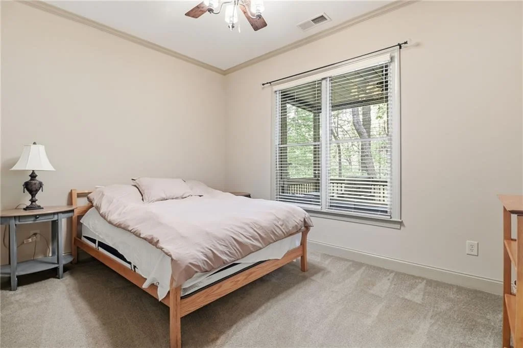 Photo of 1105 Valley View Drive