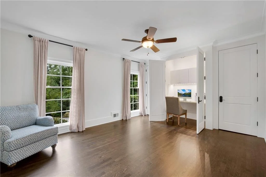 Photo of 9190 Huntcliff Trace