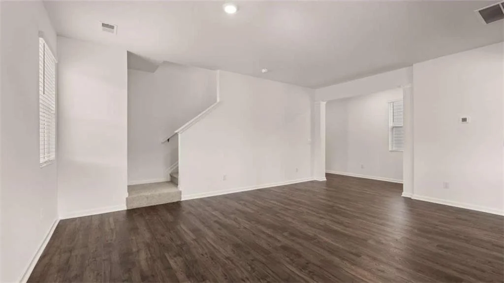 Photo of 302 Friendship Oak Way