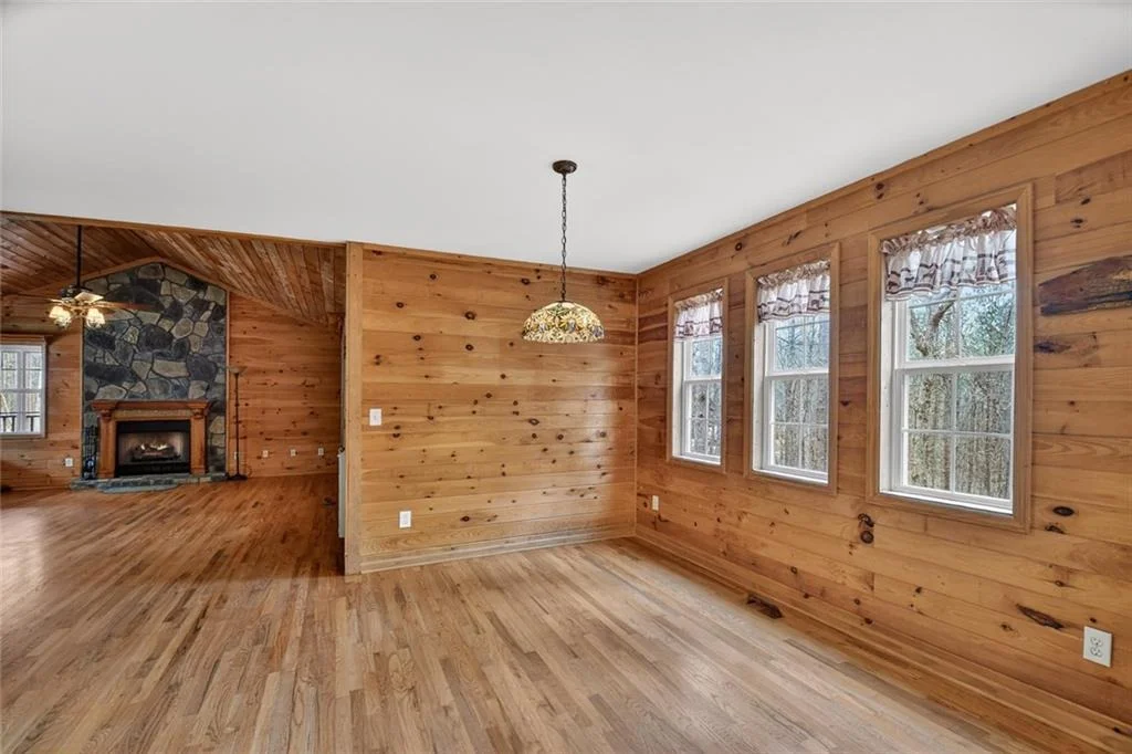 Photo of 144 Emerald Cove