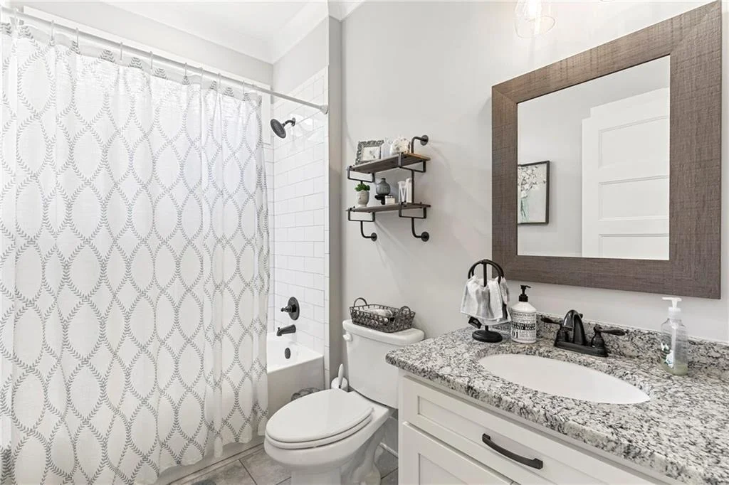 Photo of 151 Wilshire Drive