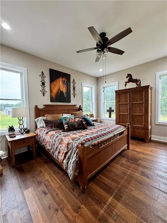 Photo of 250 Hook Road NE