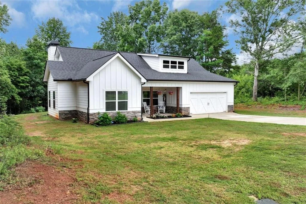 Photo of 515 Forest Lake Road