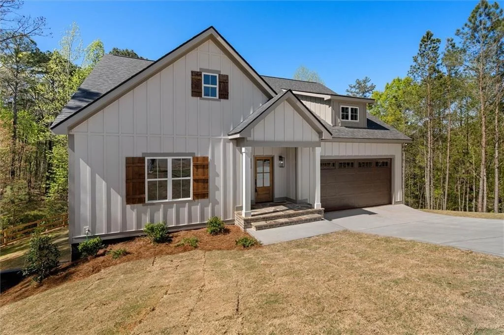 Photo of 327 Crest Pointe S