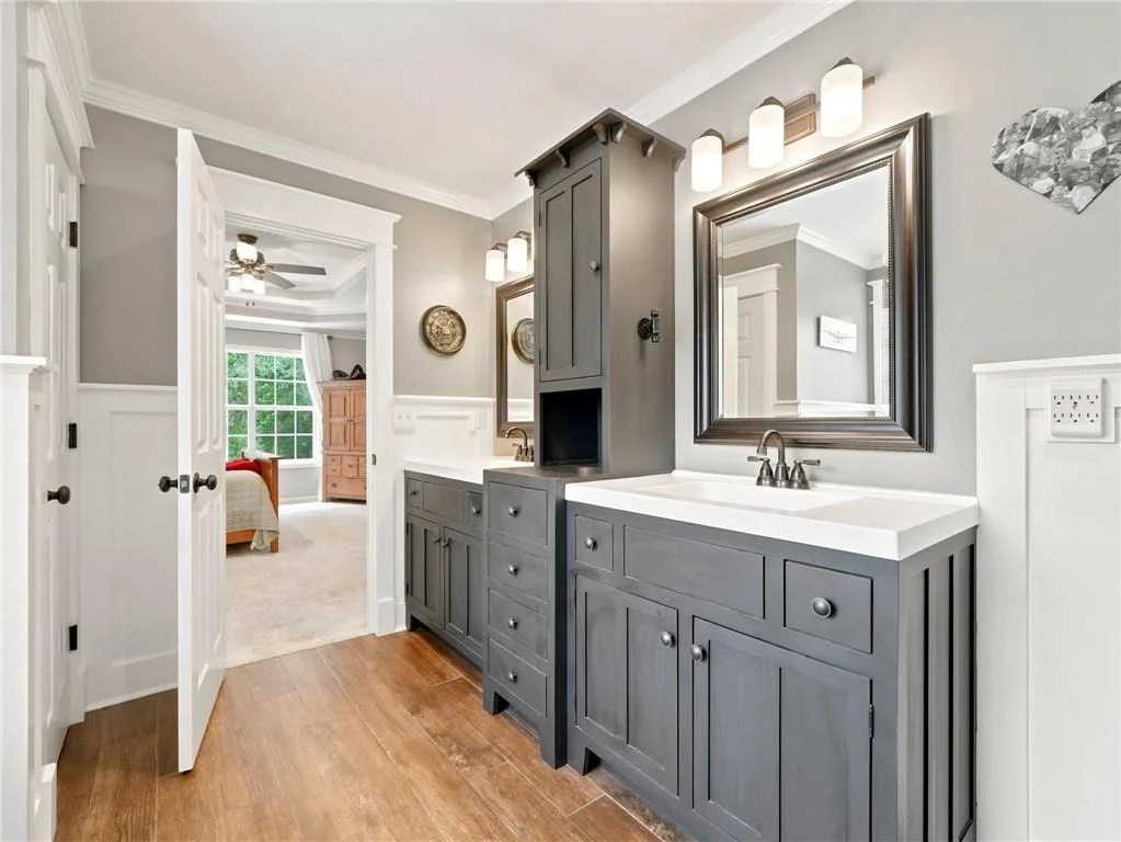 Photo of 460 Kerry Drive