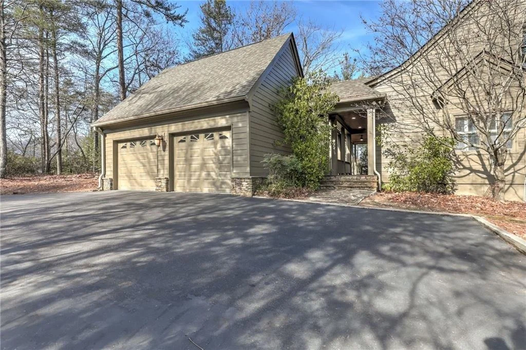 Photo of 1492 Mcelroy Mountain Drive
