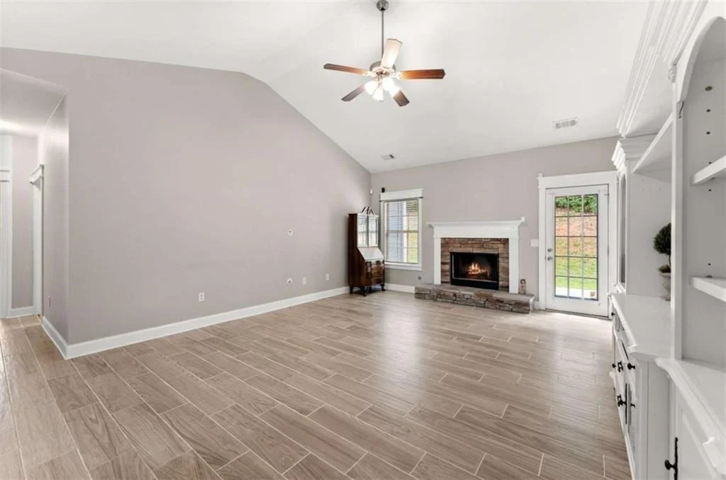 Photo of 1809 Alberta Lane