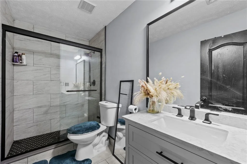 Photo of 40 Benjamin Point