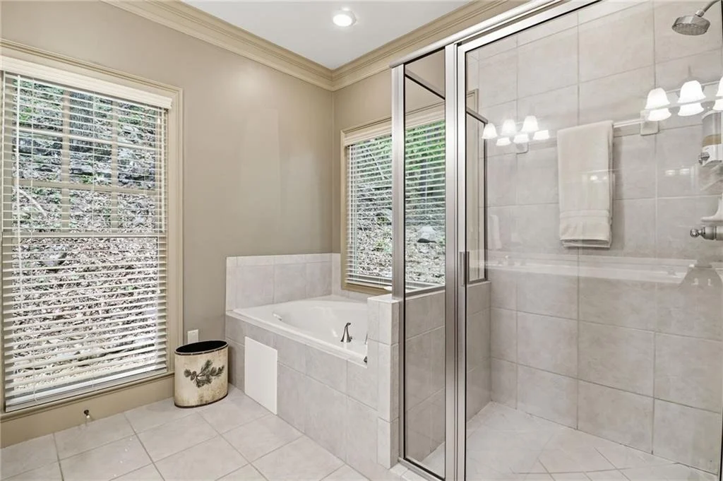 Photo of 1105 Valley View Drive