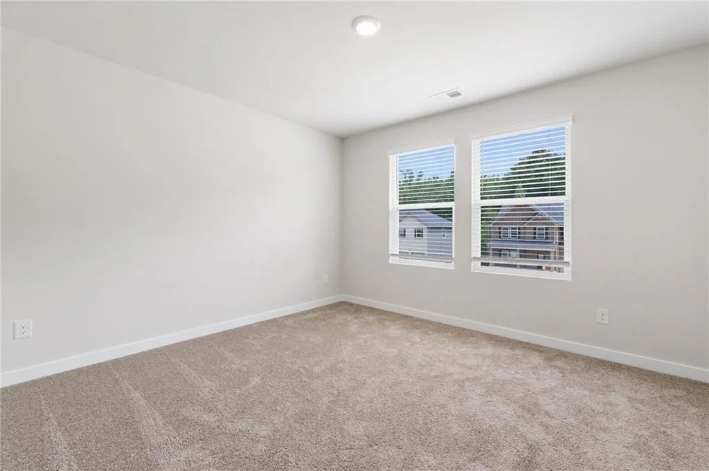 Photo of 355 Jarrett Street