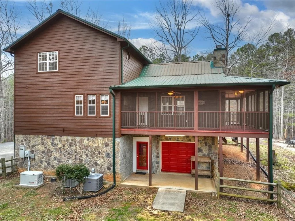Photo of 144 Emerald Cove