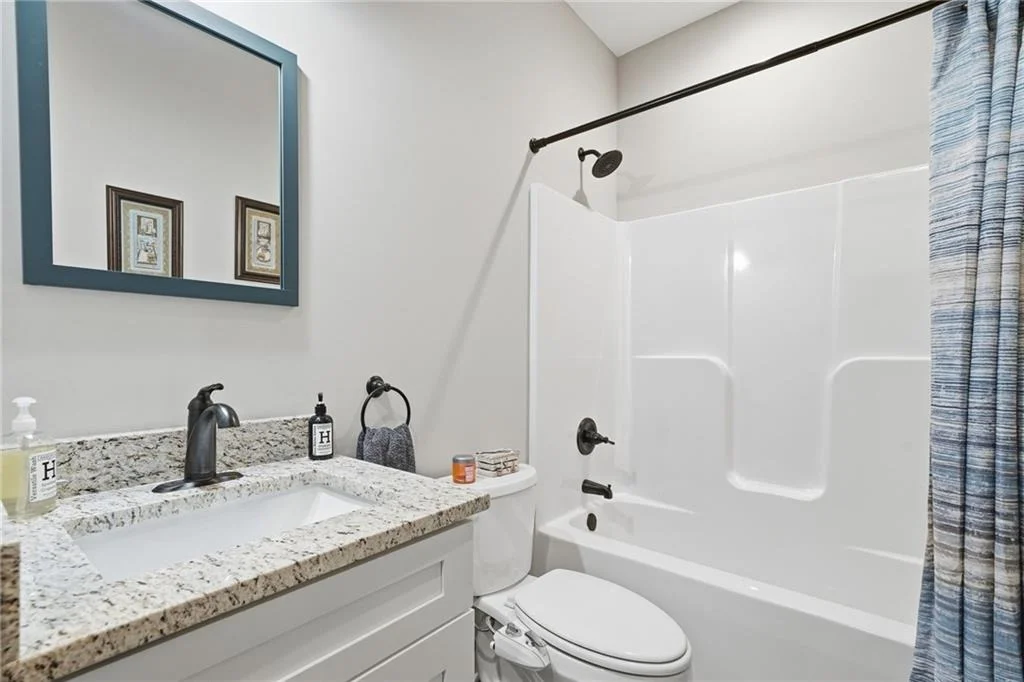 Photo of 221 Windsor Way