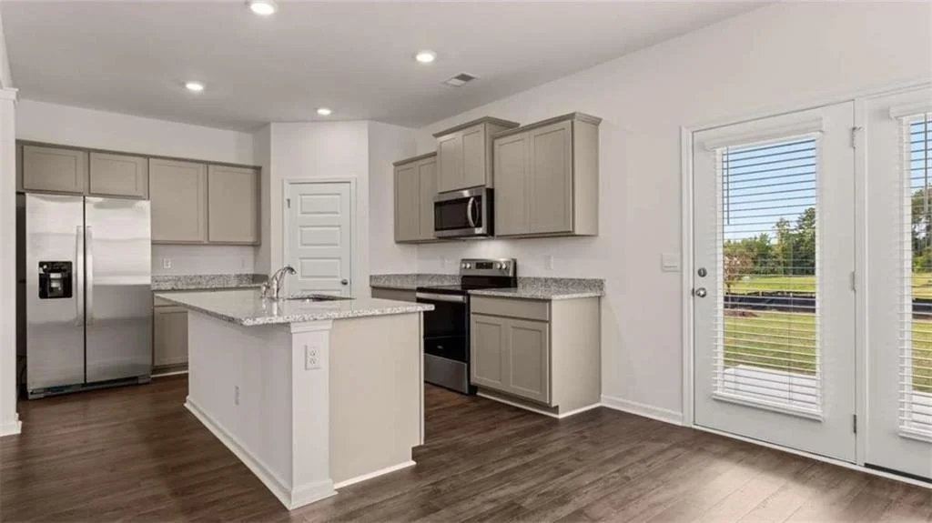 Photo of 302 Friendship Oak Way