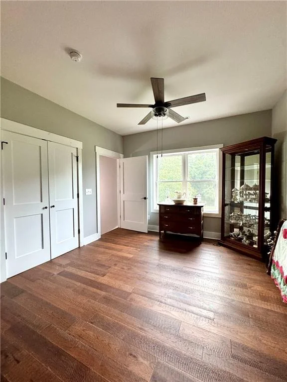 Photo of 250 Hook Road NE