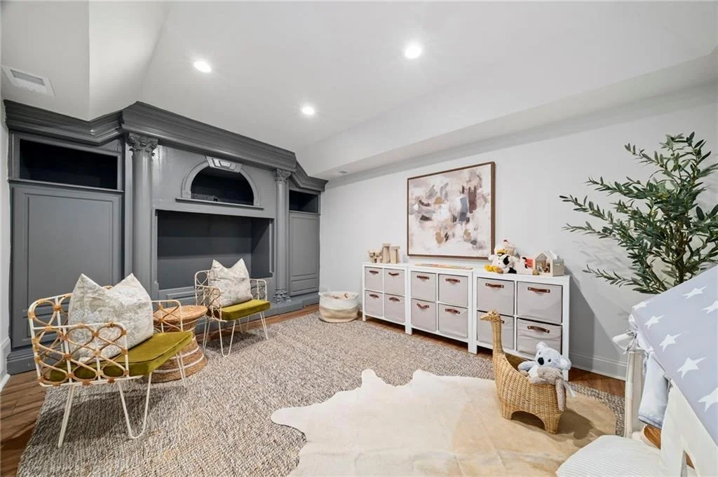 Photo of 2150 River Cliff Drive