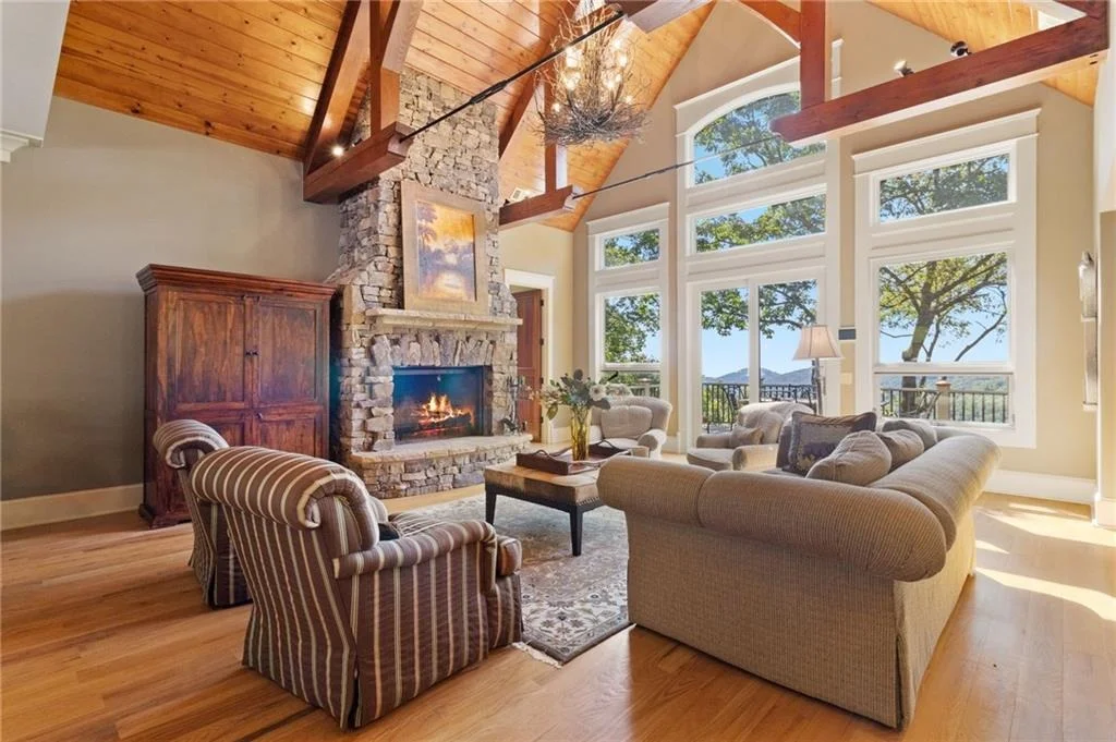 Photo of 465 Huckleberry Trail