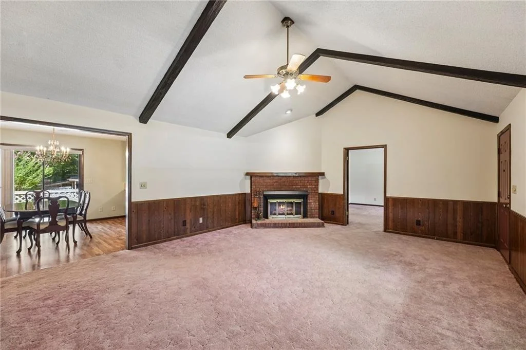 Photo of 16055 Thompson Road