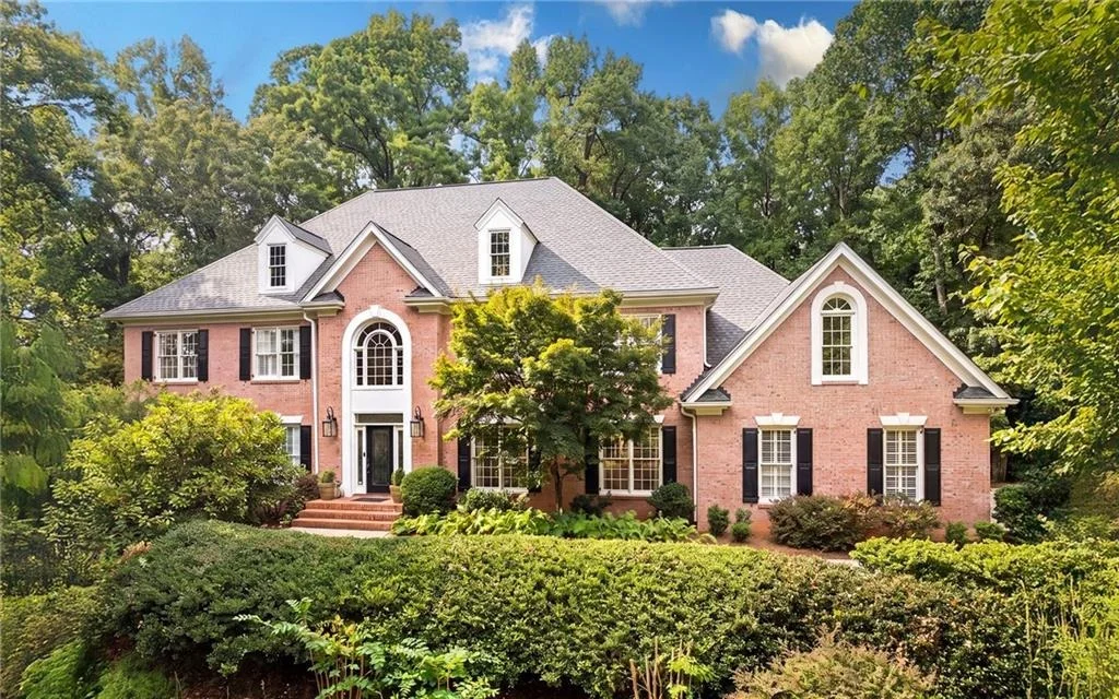 Photo of 2134 River Cliff Drive