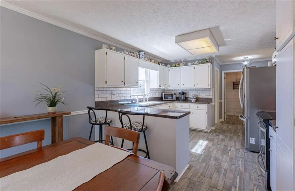 Photo of 605 Rowe Road