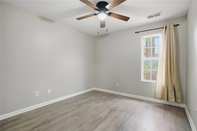 Photo of 3301 Pine Grove Circle SE
