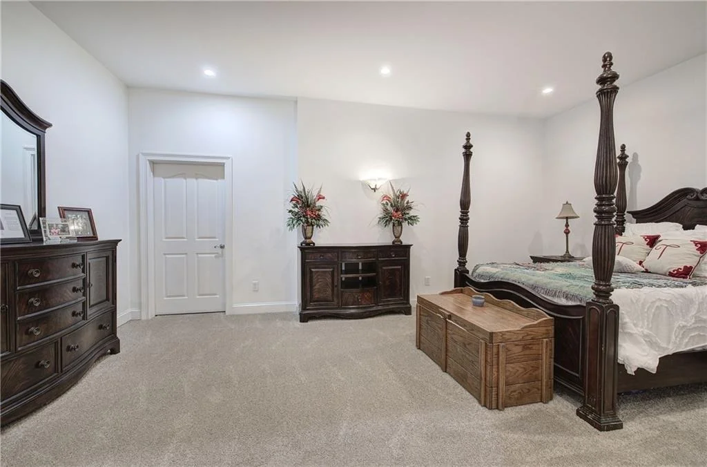 Photo of 64 Fairview Court