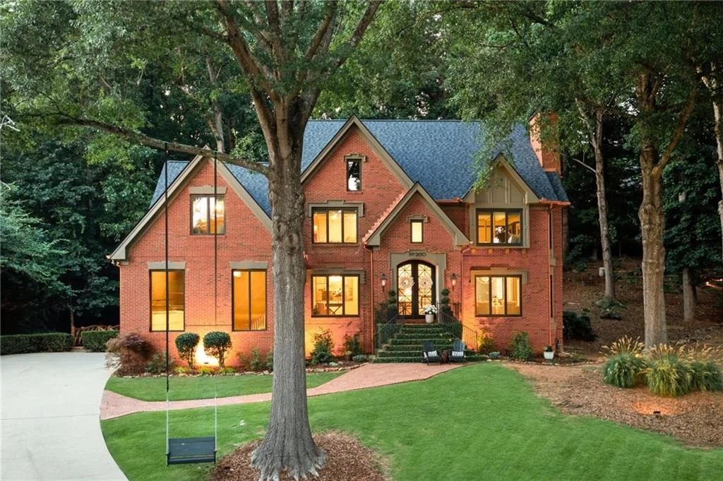 Photo of 2150 River Cliff Drive