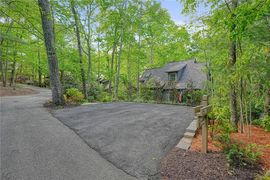 Photo of 230 Chestnut Rise Trail