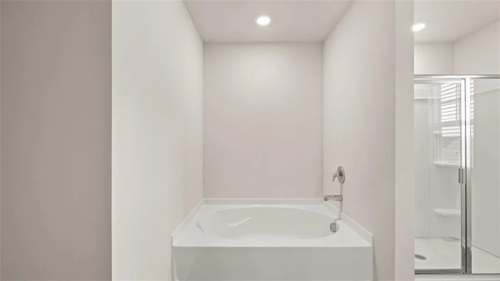 Photo of 372 Abbott Road