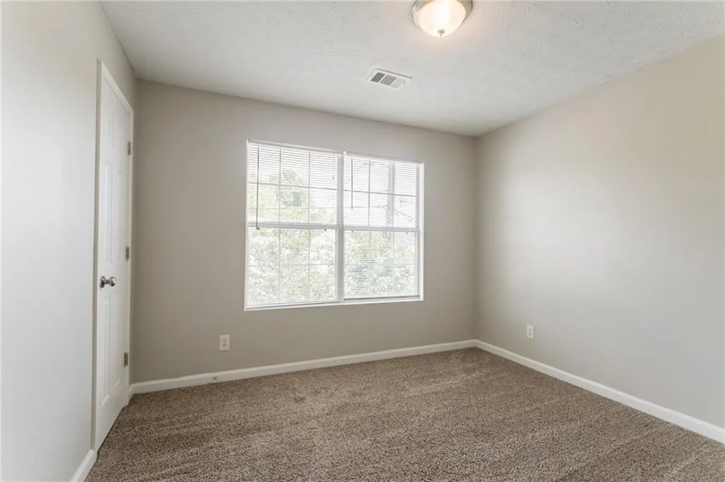 Photo of 5867 Heritage Walk