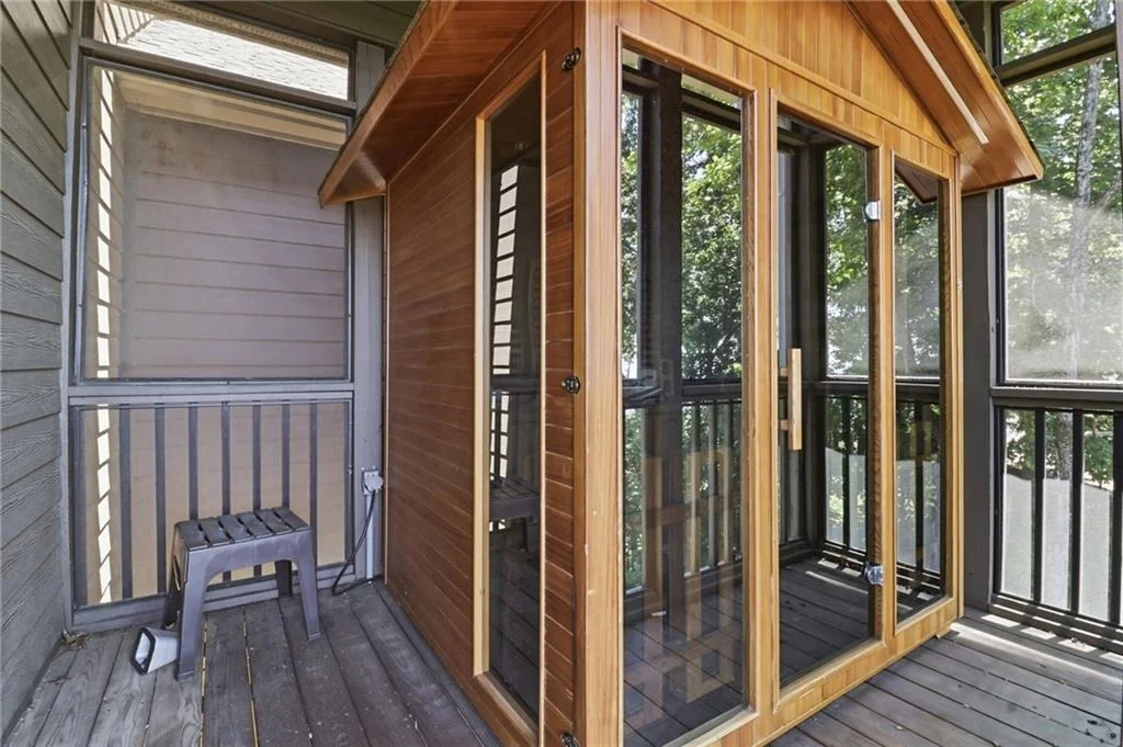 Photo of 1837 Ridgeview Drive