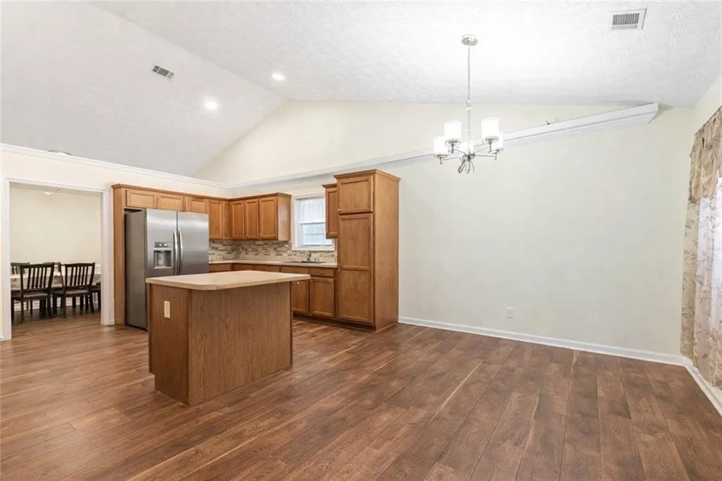 Photo of 402 Arbor Circle SW