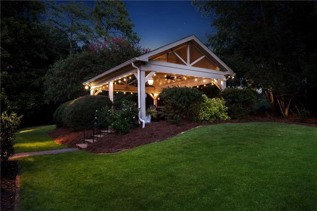 Photo of 9190 Huntcliff Trace