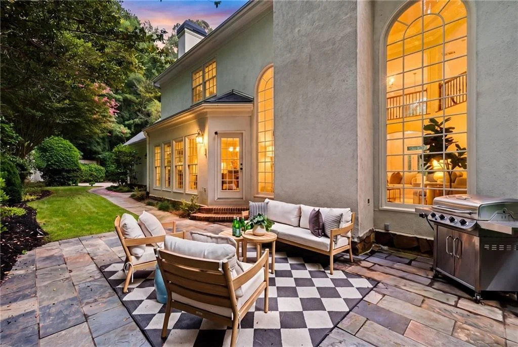 Photo of 2134 River Cliff Drive