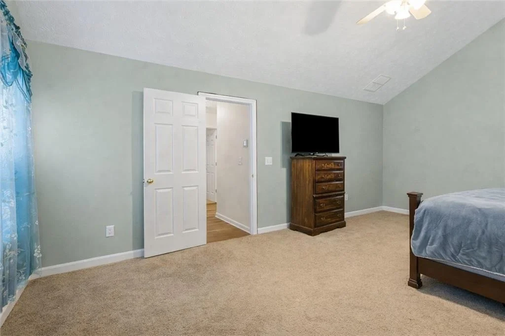 Photo of 402 Arbor Circle SW