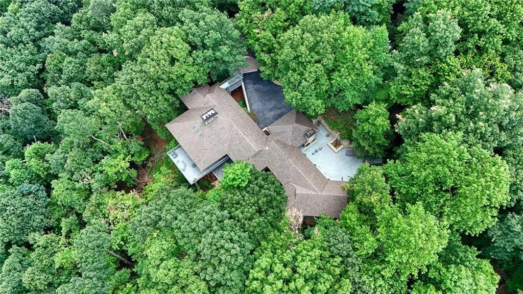 Photo of 202 Sanderlin Mountain Drive N