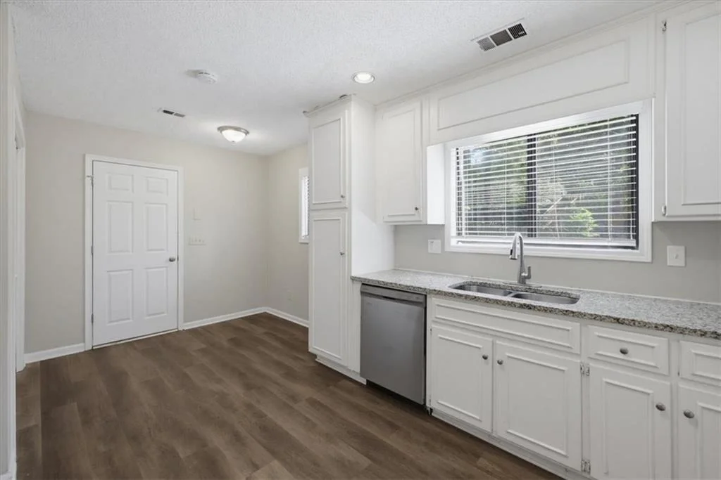 Photo of 120 Softwood Circle