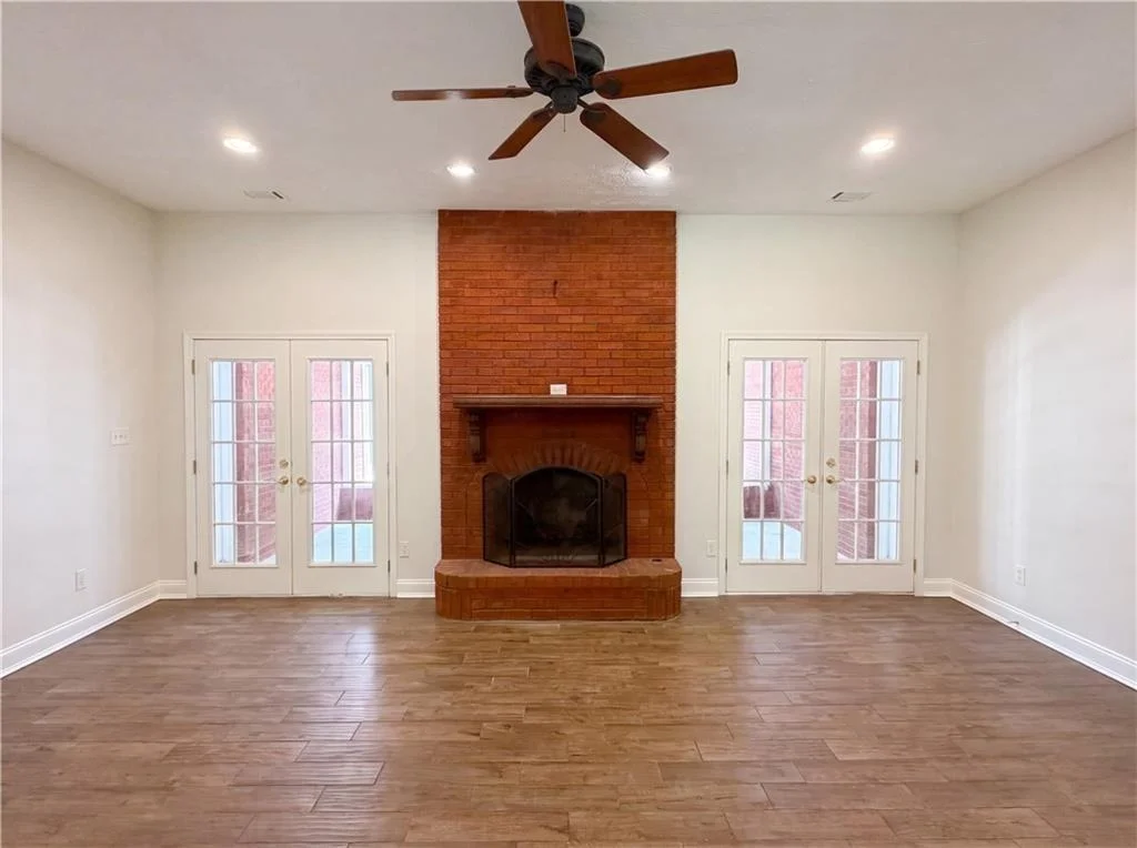 Photo of 346 Carnation Drive