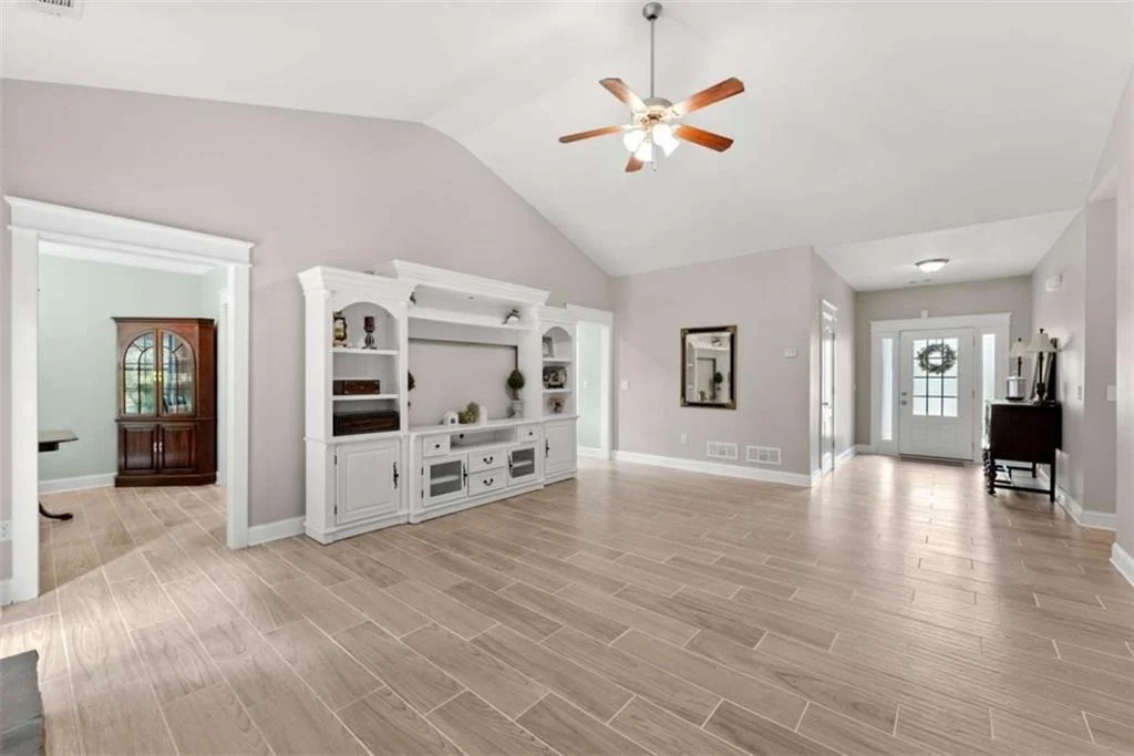 Photo of 1809 Alberta Lane